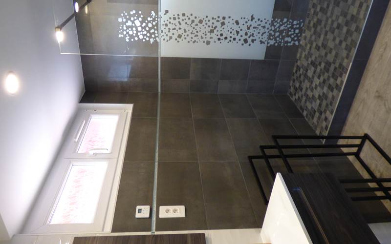 SDB Chambre Léa La Colline aux Yeux Doubs 1