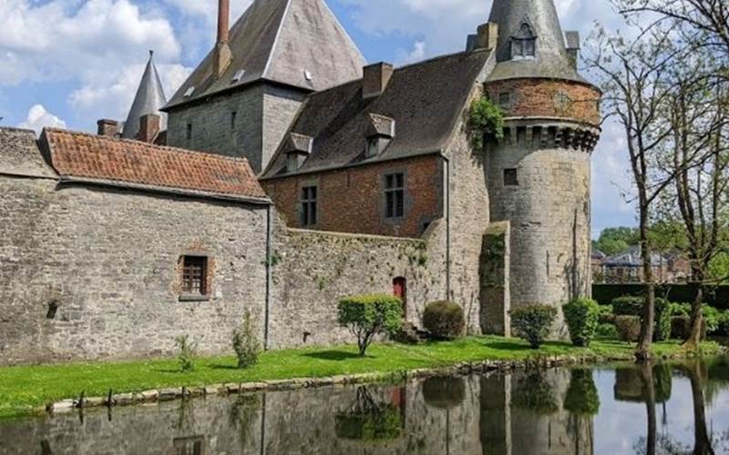 chateau-solre-sur-sambre