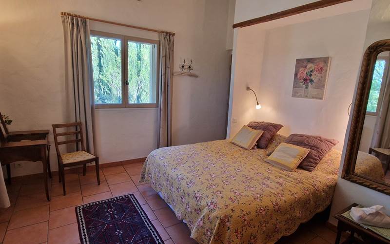 22-Chambre Bonnieux