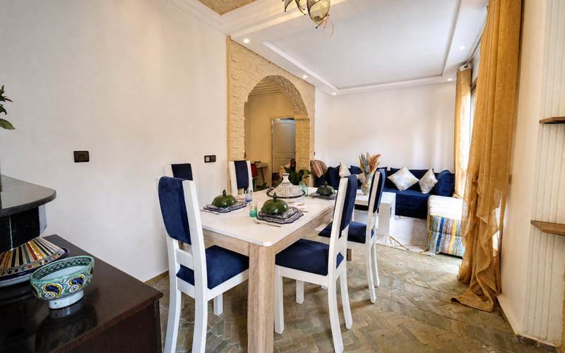 Salle a manger fonctionnelle 