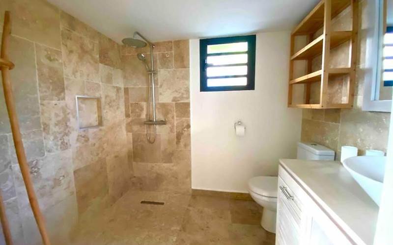 Chambre 12 - salle d'eau