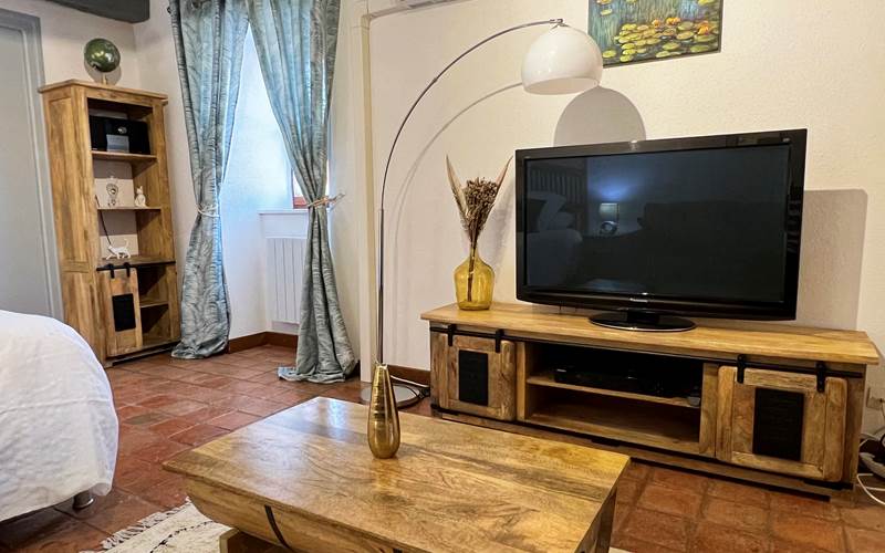 Coin salon avec TV HD