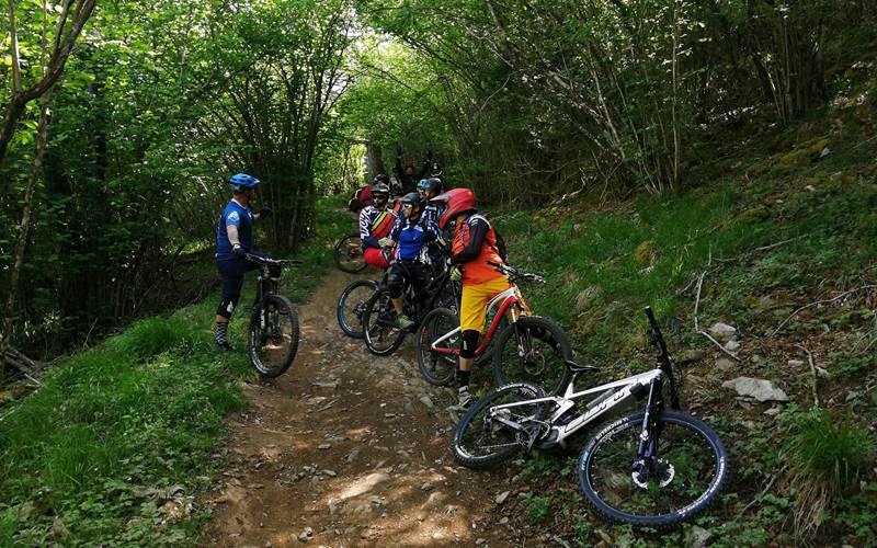 281565682_5209220969165331_9160008322688032708_n-photo-around