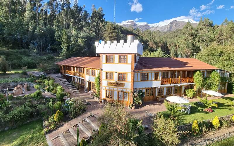 Copacabaña Lodge y su entorno