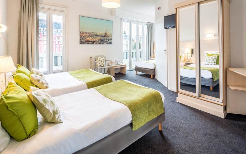 Chambre-1-min-1030x686