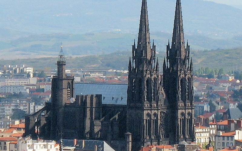 ec108391-6cd8-458b-9bb4-00f7cb1f1903-photo-around