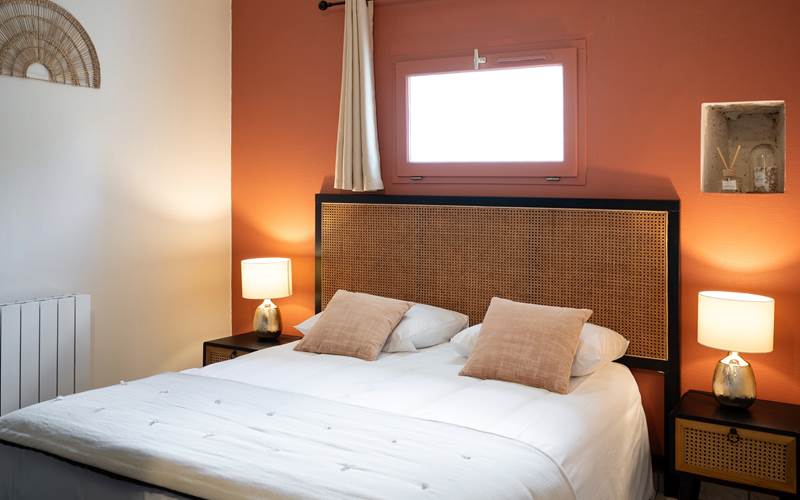L'ENCLOS BLEU - HUPPE FASCIEE - CHAMBRE