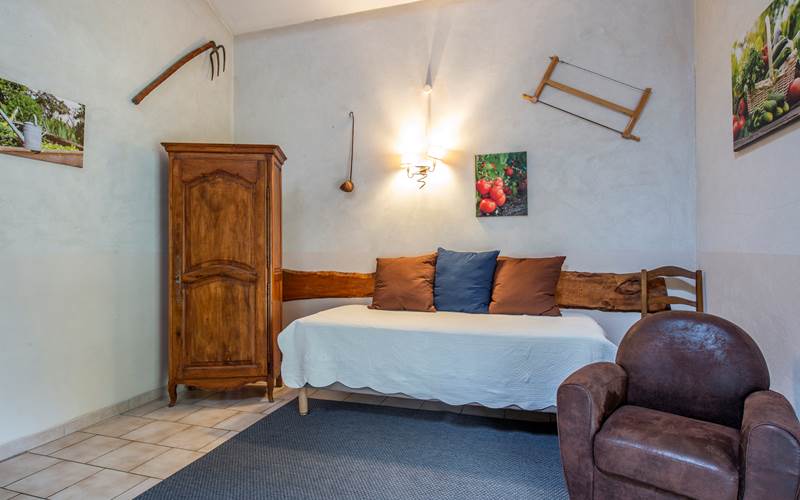 gite Potager 2021 lit dans le séjour