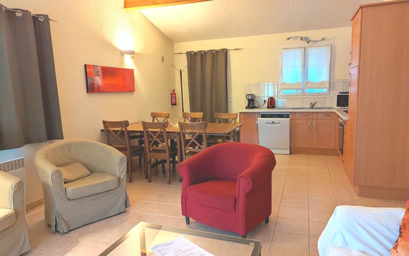 ETANG VALLIER RESORT VILLA CHARENTAISE SALON ET CUISINE