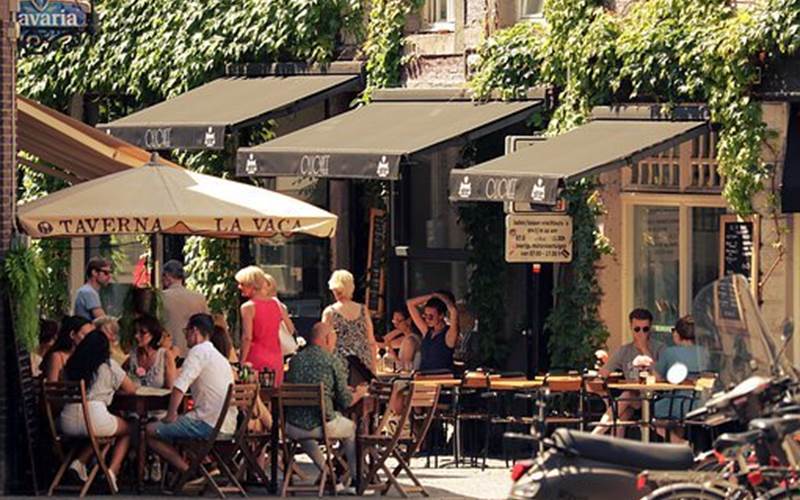 Sortie pédestre ou vélo dans village Ardèchois  ou sur voie verte et bleu en Ardèche du sud