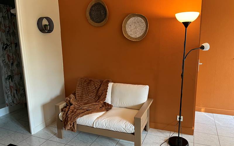 Espace salon gîte Aigrette2