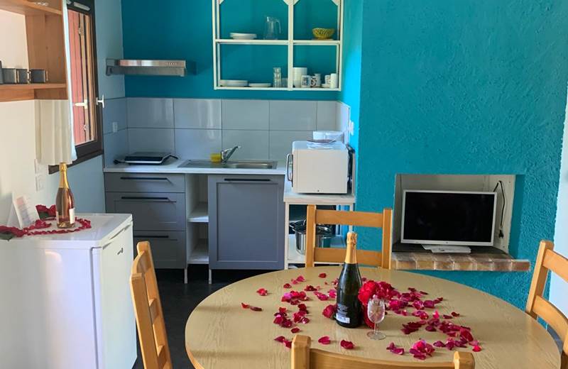 lepetitbois46_Leyme_ModernC_cuisine séjour