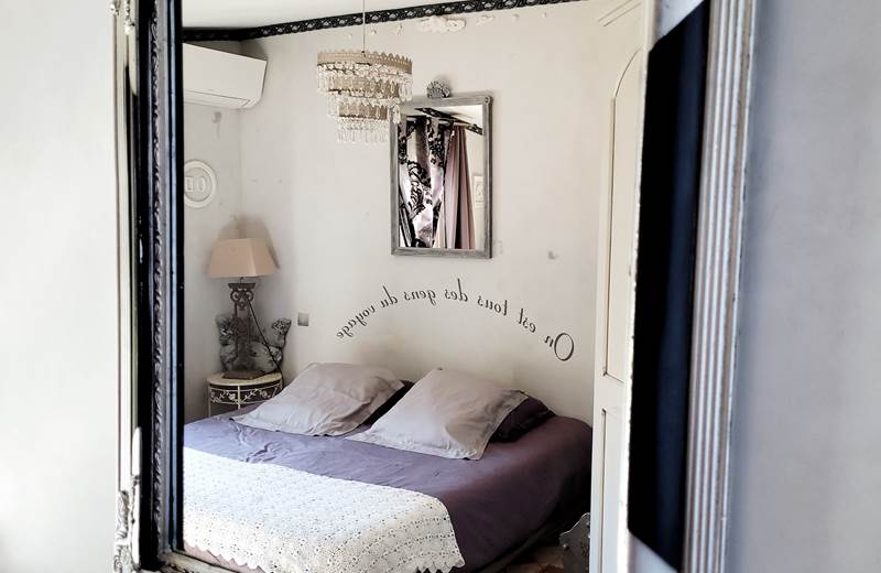 vue de miroir espace lit 180 cm ou 2 fois 90 cm