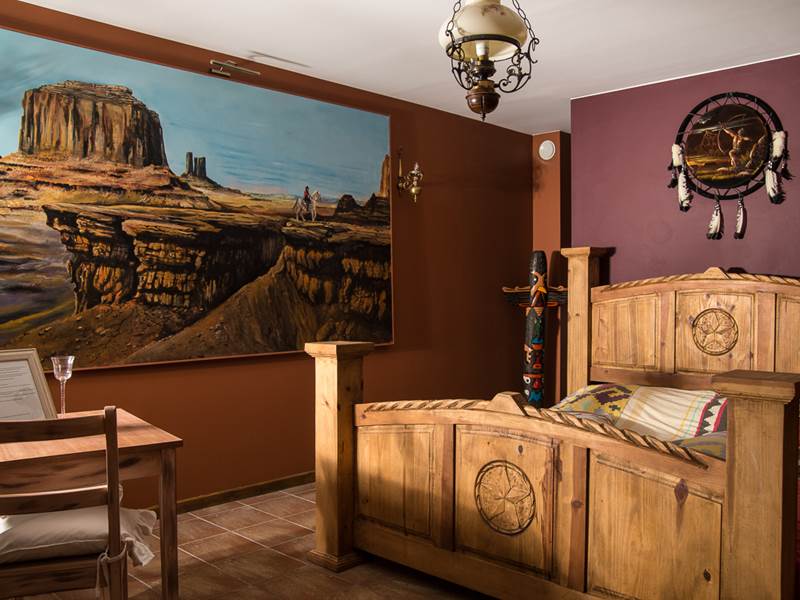 Western-City_Monument Valley