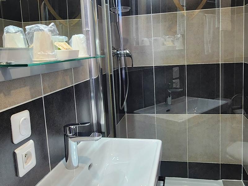 Chambre double confort au cœur de Biarritz