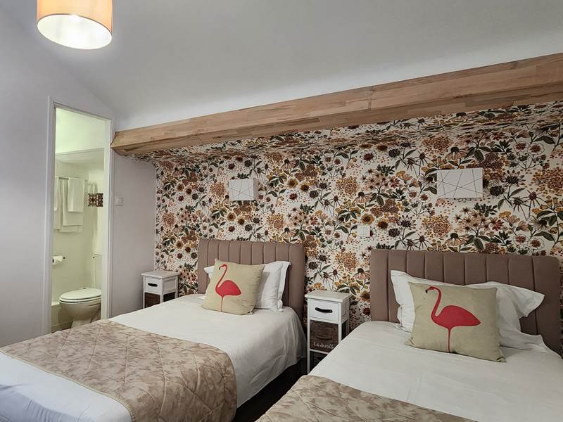 Chambre lits jumeaux au cœur de Biarritz