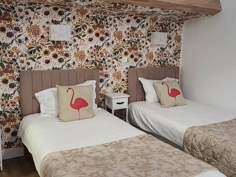 Chambre lits jumeaux au cœur de Biarritz