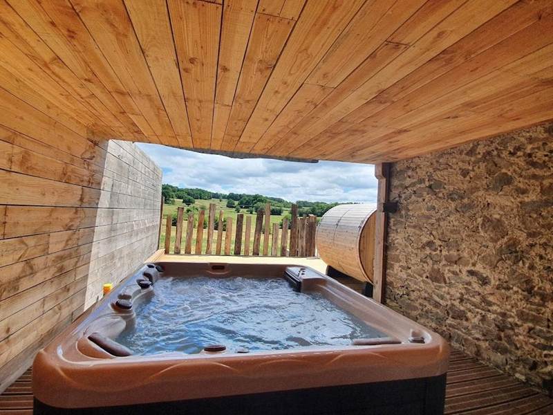 Jacuzzi