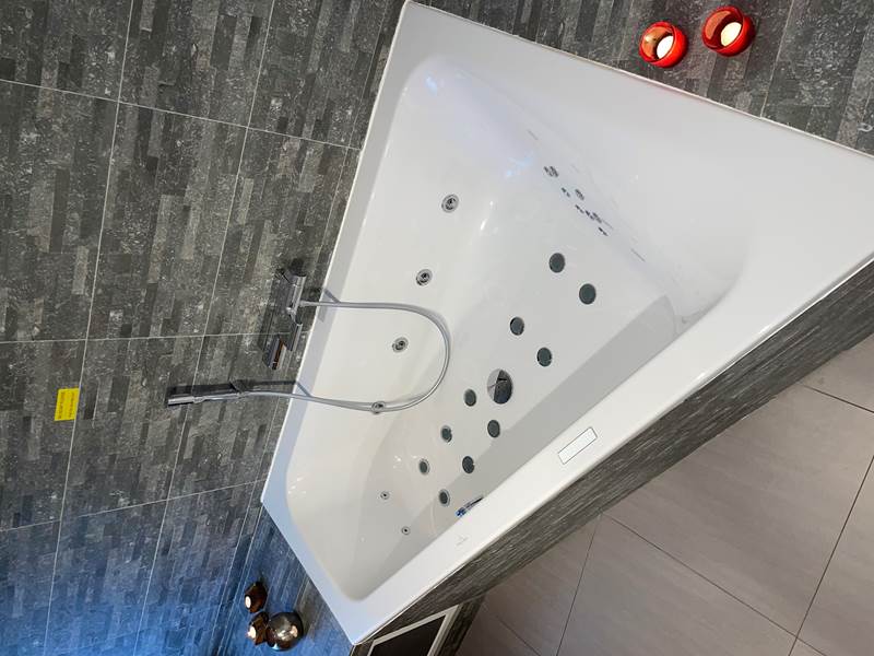 Bain balneo pour 2 personnes