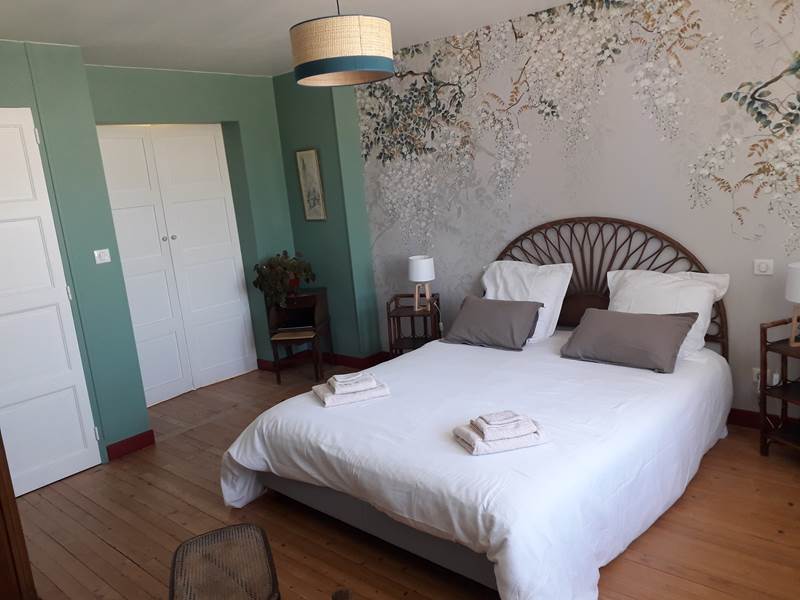 Chambre de la suite aux glycines