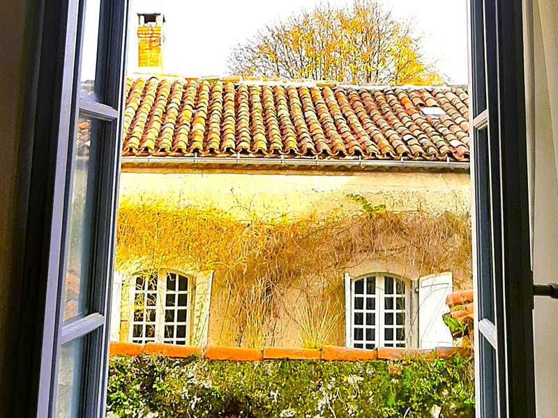 CHAMBRE 103 A