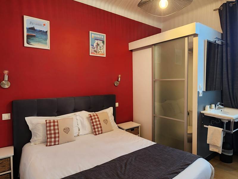 Chambre double standard au cœur de Biarritz