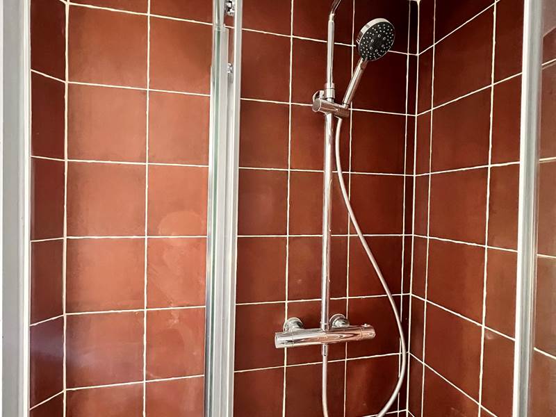 CHAMBRE 106 C