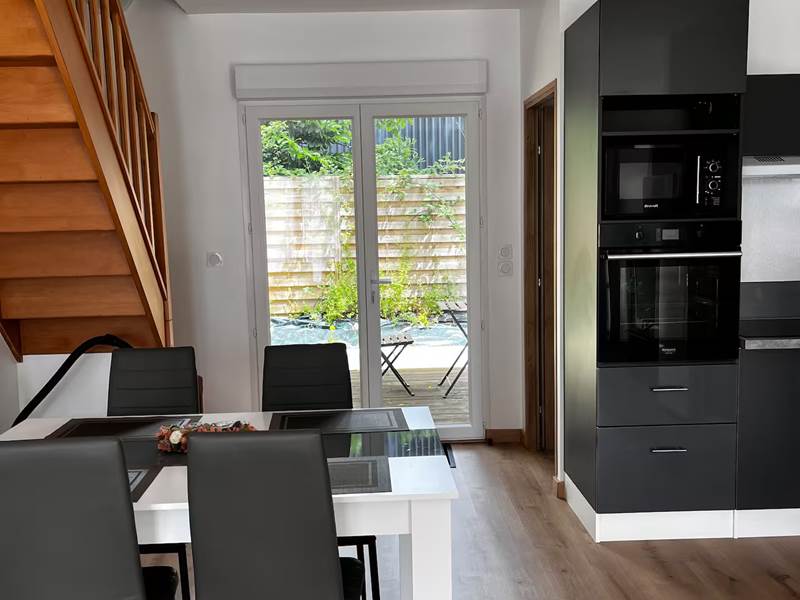salle-a-manger-conviviale-bordeaux