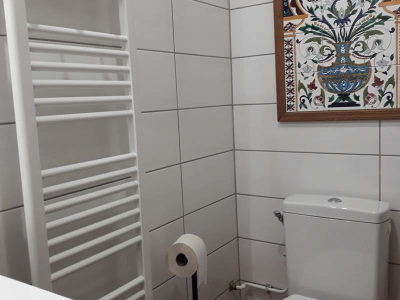 Cabinet de toilette de la 2ième chambre du gîte