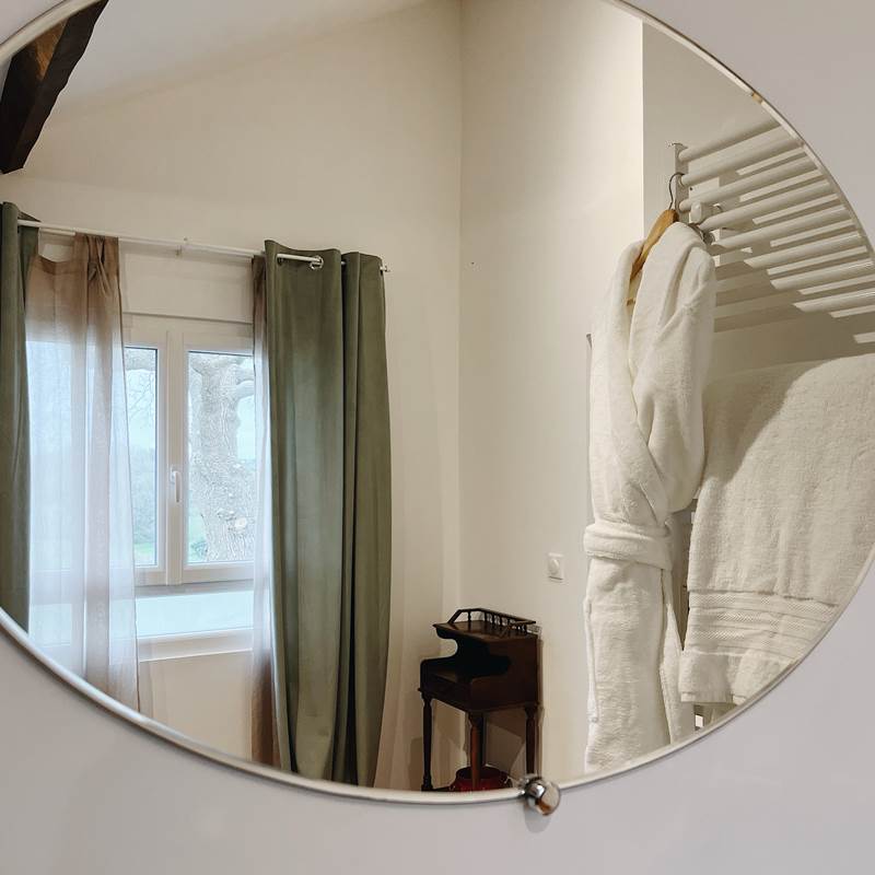 Chambre 4 - Domaine Labouroume - chambre d'hote a la campagne4
