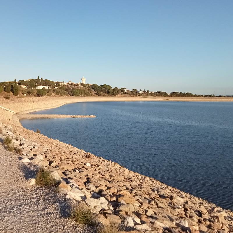 Le Mas Palegry chambres d'hôtes - le soleil se couche au lac de Villeneuve de la Raho