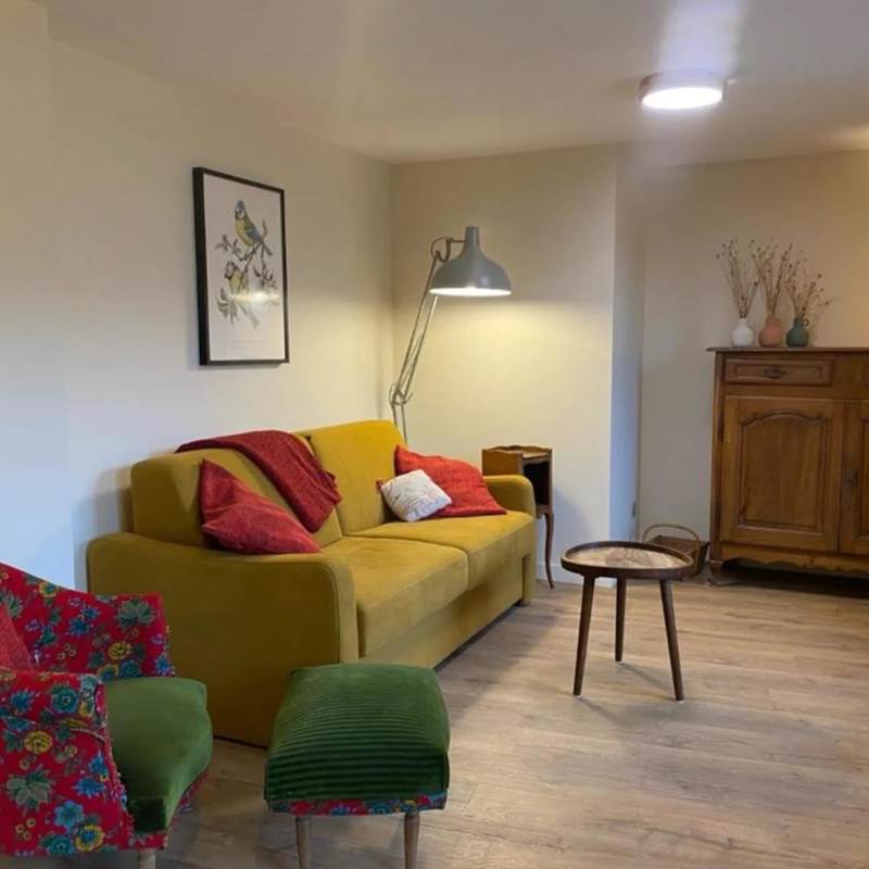 salle à manger conviviale  gîte confort moderne