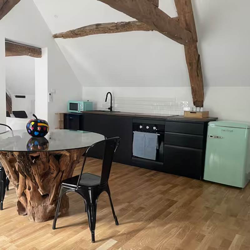 2daa10d2-b18c-415e-9ee2-45011460c89f