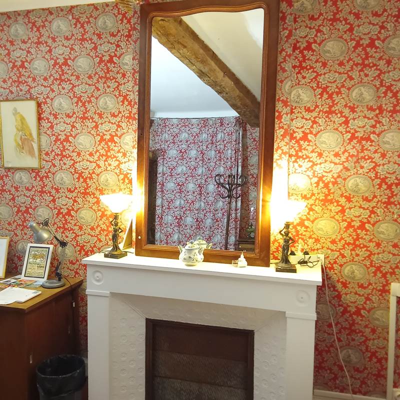 Le Mas Palegry chambres d'hôtes Perpignan chambre 3 côté terrasse cheminée