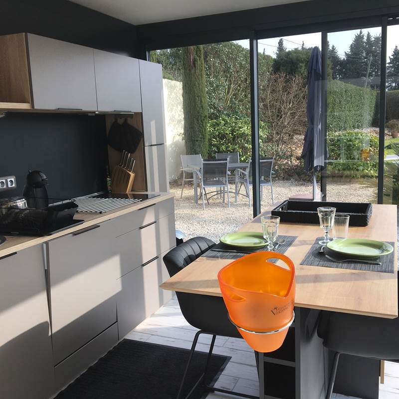 espace cuisine tout equipé