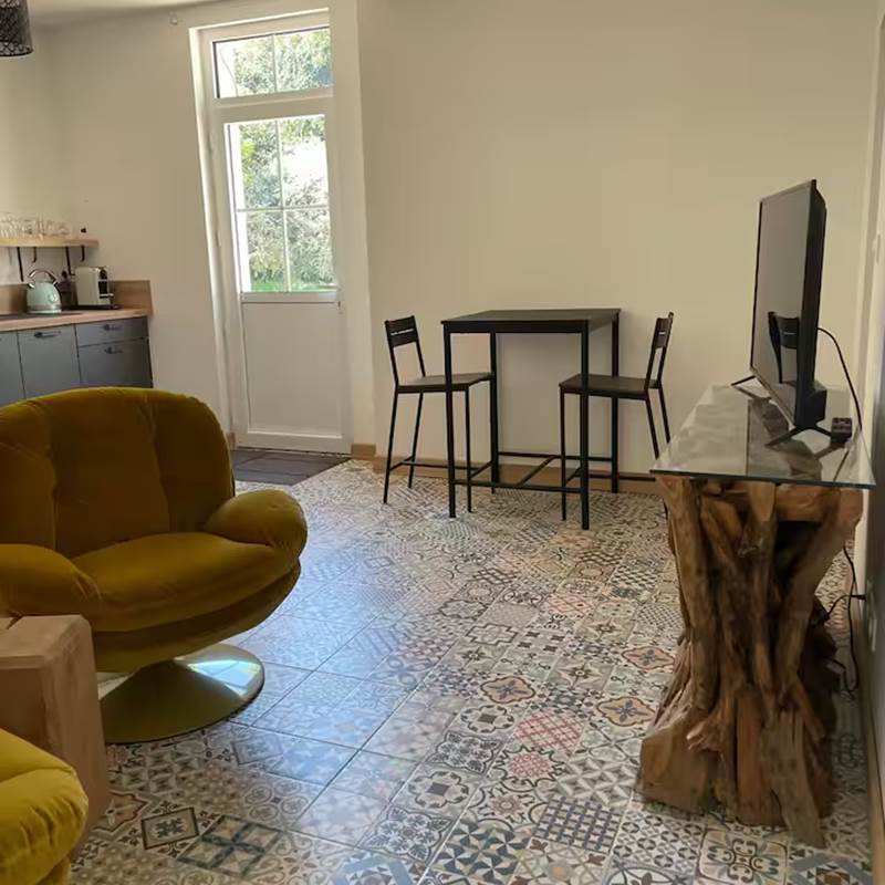 63939ef6-e769-443b-ae23-6f94072e95a9