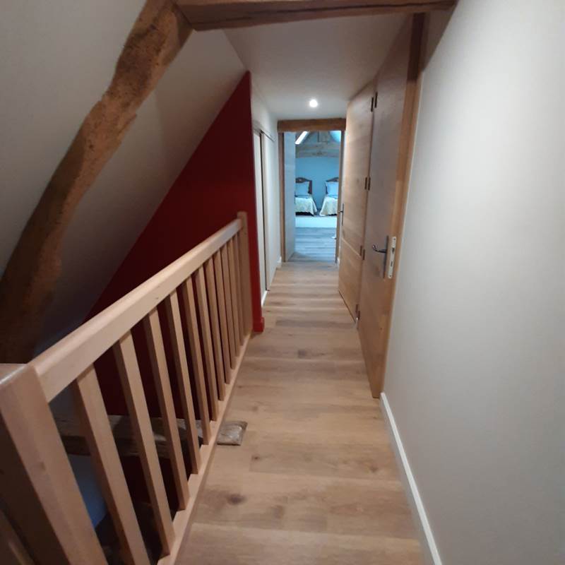 Couloir à l'étage du Cerf