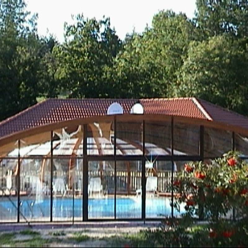 Les Chalets de la Margeride: Piscine