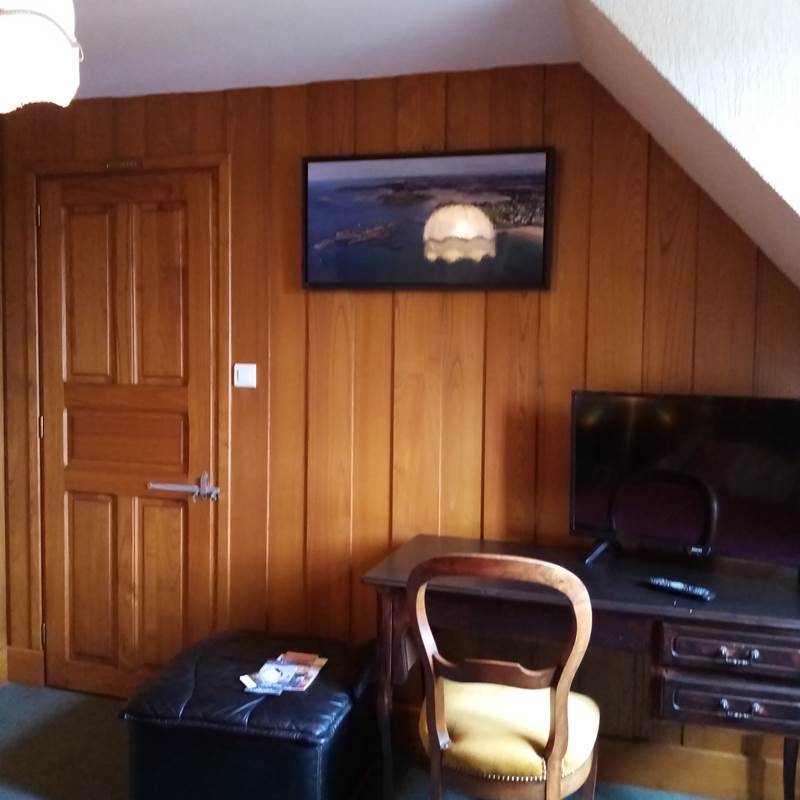 Coté salon  Chambre  Cartier