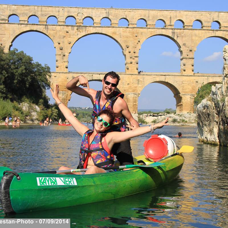 Kayak-vert-pont-du-gard-copyright-serra-cabestan-photo-img-around