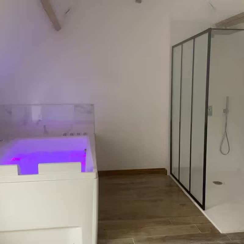 6f5951f4-f425-4962-9673-975a67ace48d