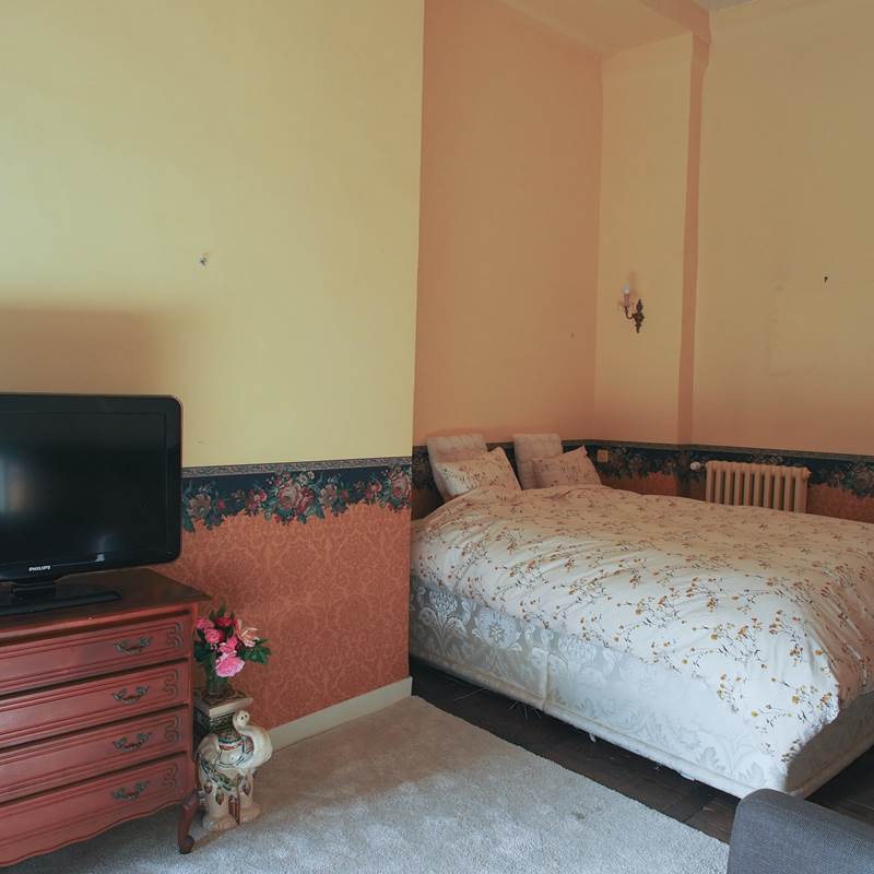 Chambre jaune 3