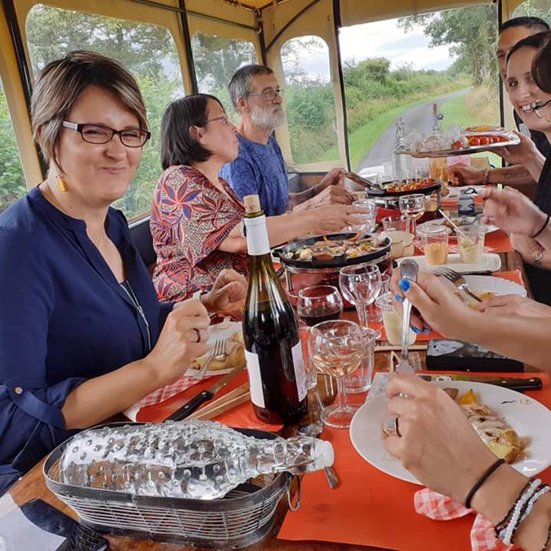 Clos-de-l-isop_restaurant_roulotte_plancha_insolite_chevaux_haute-vienne_haut_limousin_famille_bussiere-presta