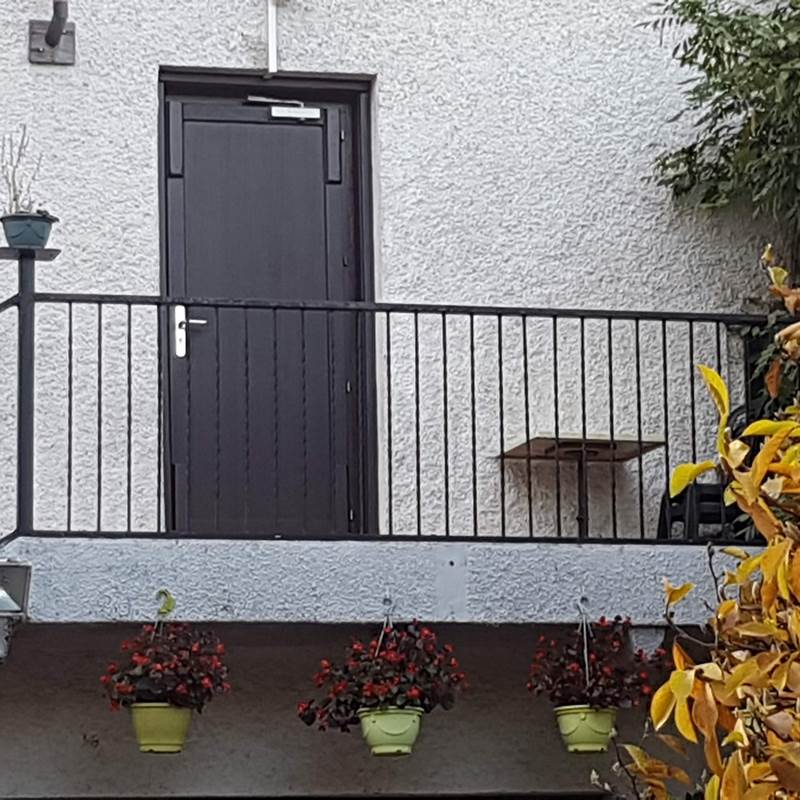 porte accès extérieur pour chambre La Pousse d'Or et Guimbelot