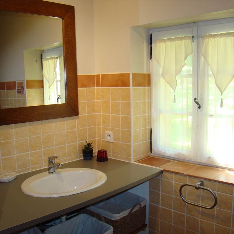 Salle de bain Chambre Ocre