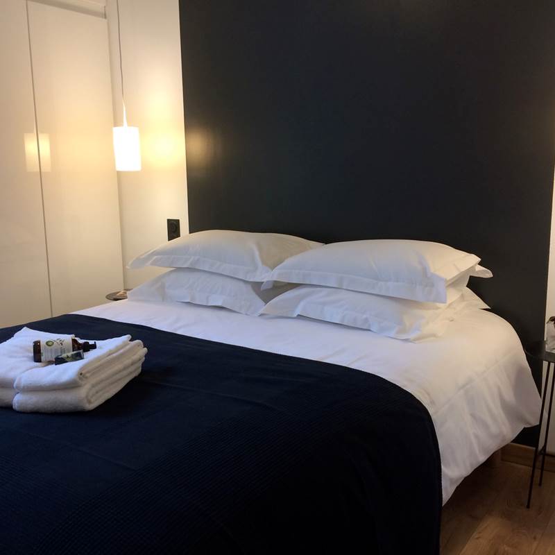 Vous préférez le lit Queen size ou deux lits single ? Précisez-le à la réservation.