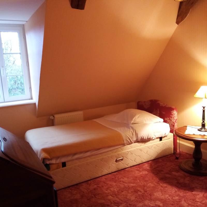 cHAMBRE  ENFANTS.2 LITS