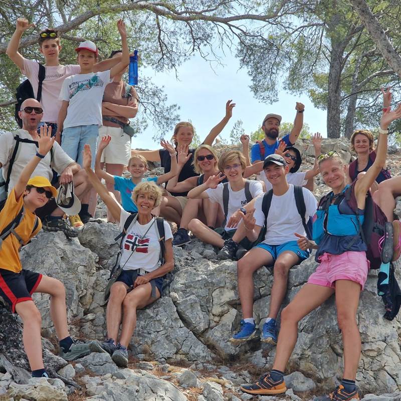 02c108e1-5f95-4bc9-8b18-c52bd45fc784-galerie