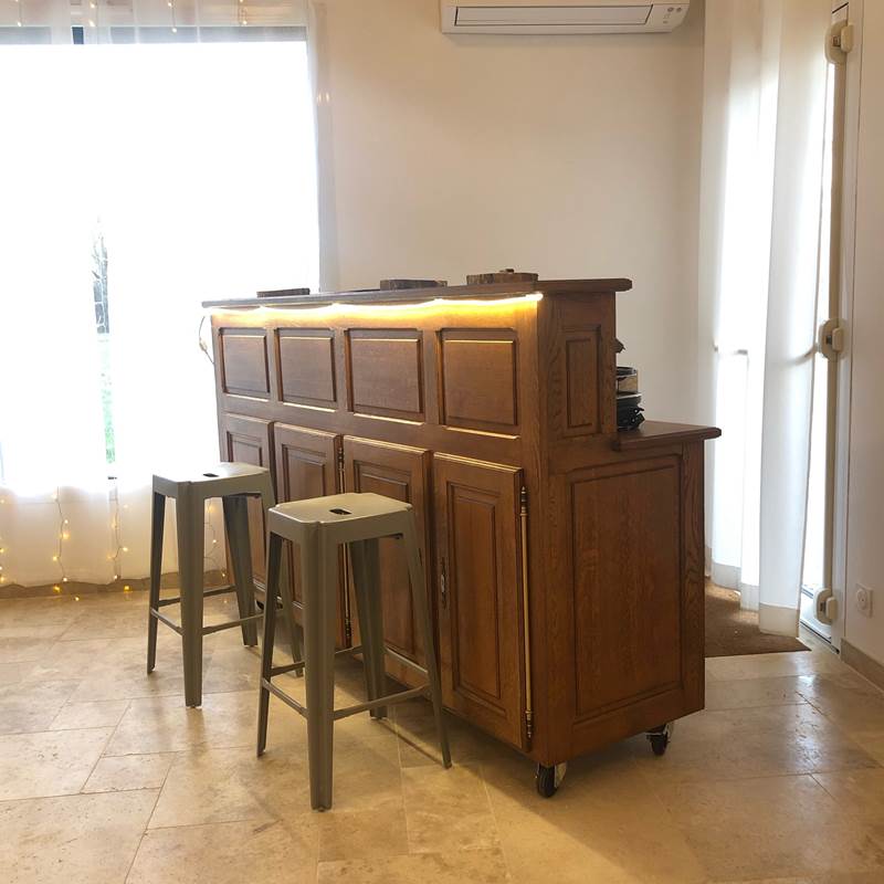 bar_salle_reception_gite_hameau_des_deux_ailes_sarthe