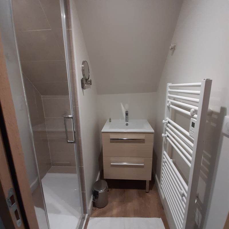 salle de bains pour la chambre à 3 lits - Cerf